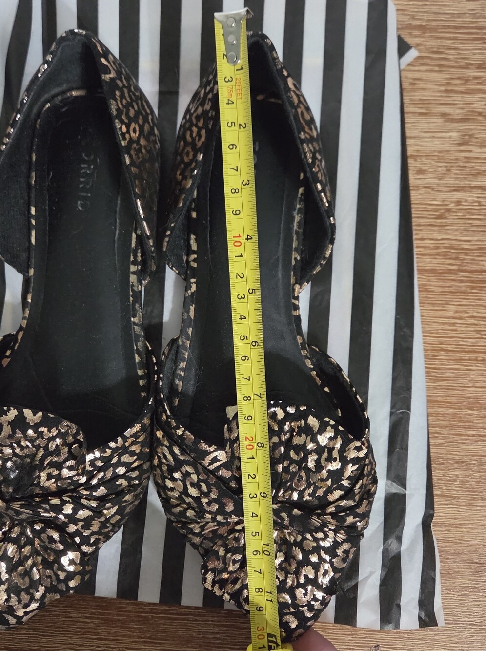 Torrid Black Flats with Gold Metallic Leopard Print - Picture 6 of 6